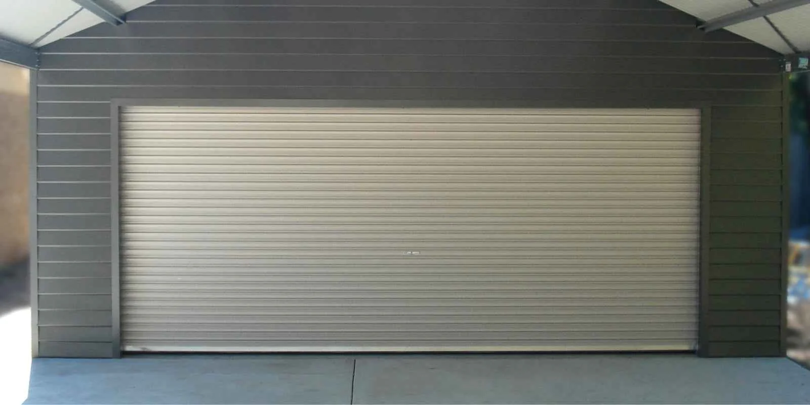 2500mm High NovaTaur® Commercial Roller Door - Image 3
