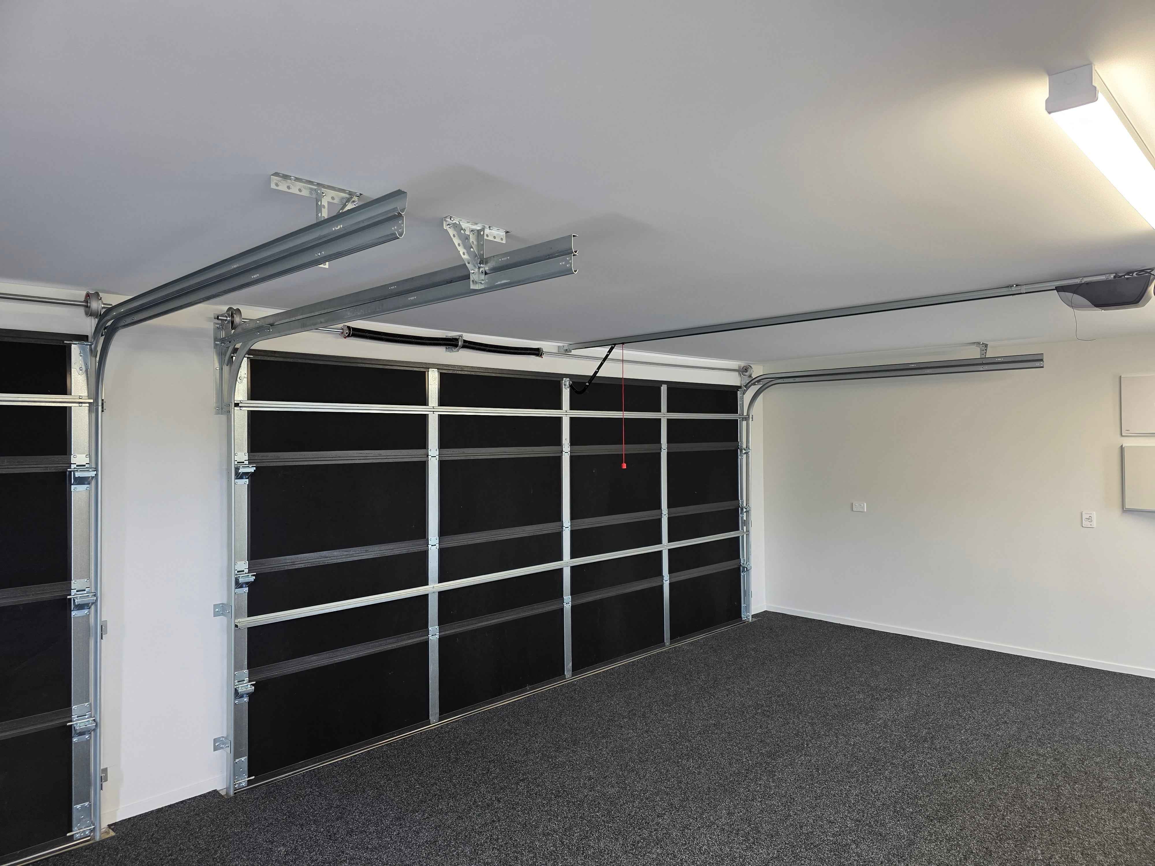 Low Headroom Kit for Sectional Door - Image 2