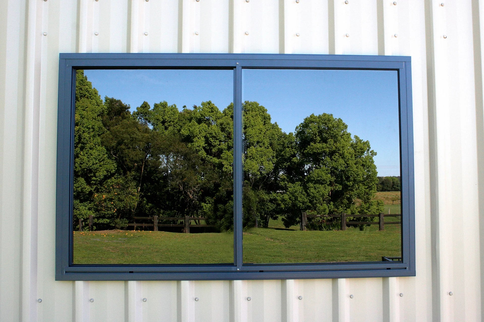 Sliding Window - 895h x 1274w - Image 7